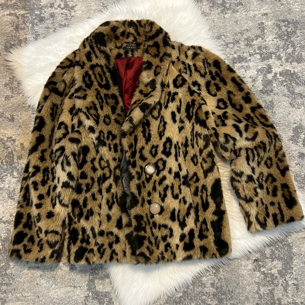 Vintage Cheetah 🐆 print faux fur super trendy coat